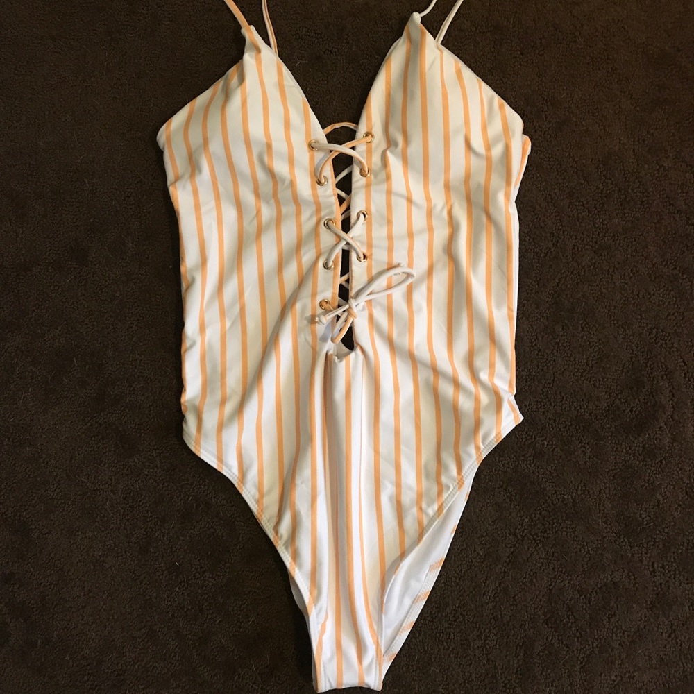One piece bikini